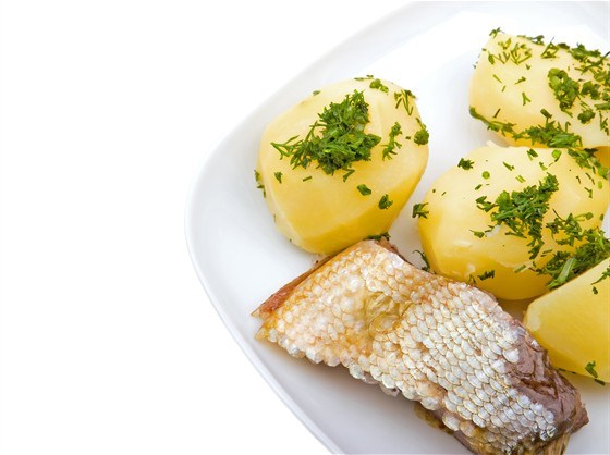 Рыба отварная с картофелем