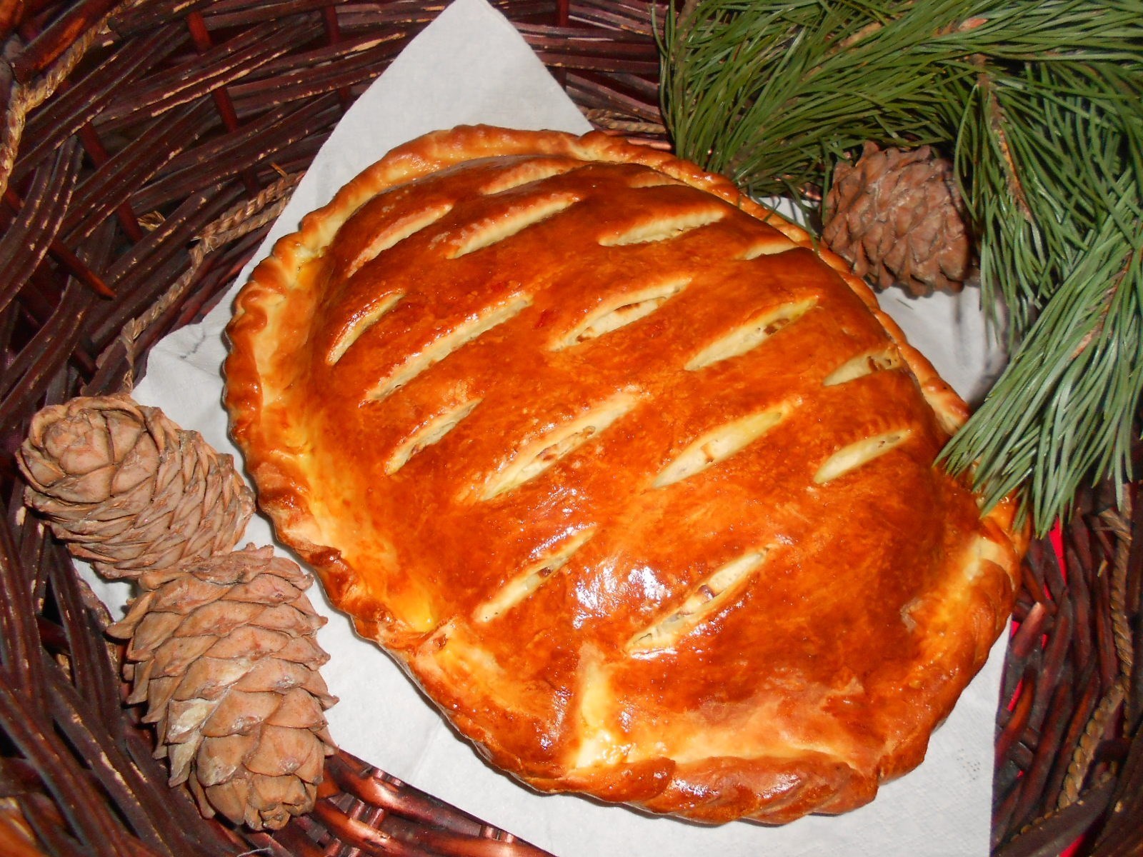 Кулебяка со сложной начинкой