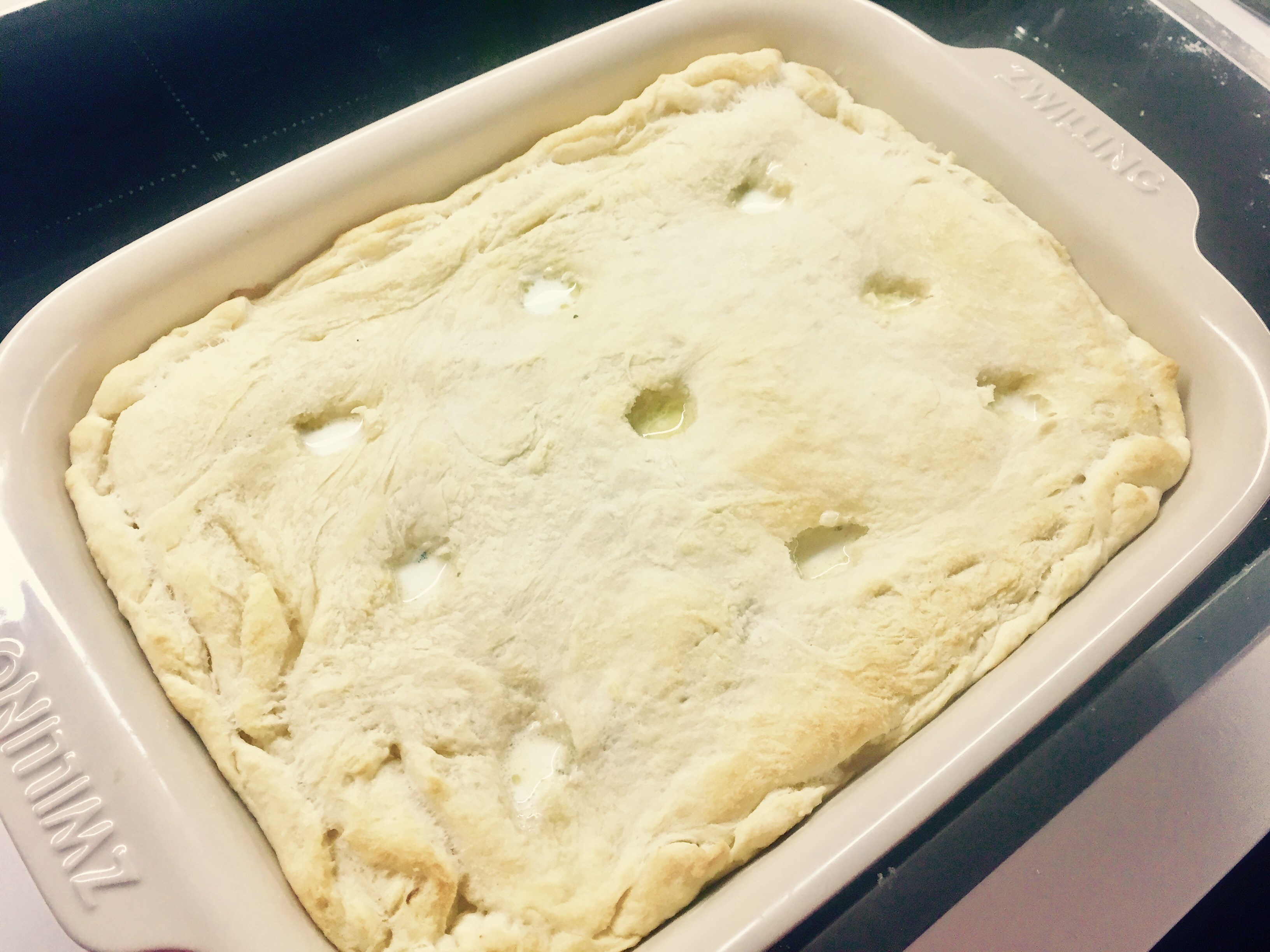 Пирог с индейкой, кабачком и моцареллой