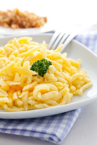 Домашние клецки с черным перцем (Spaetzle)