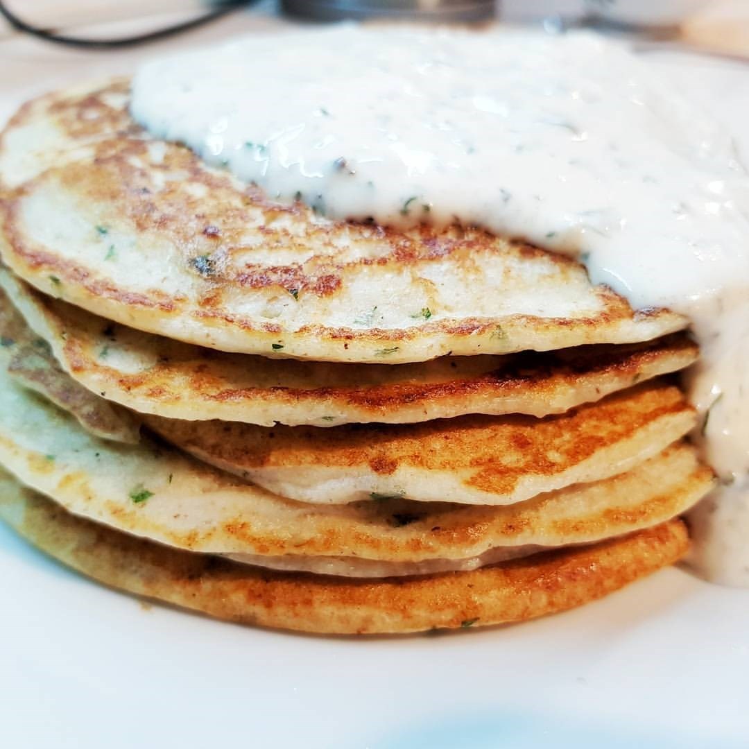 Панкейки с адыгейским сыром
