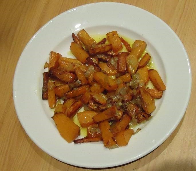 Тыква с луком и топленым маслом