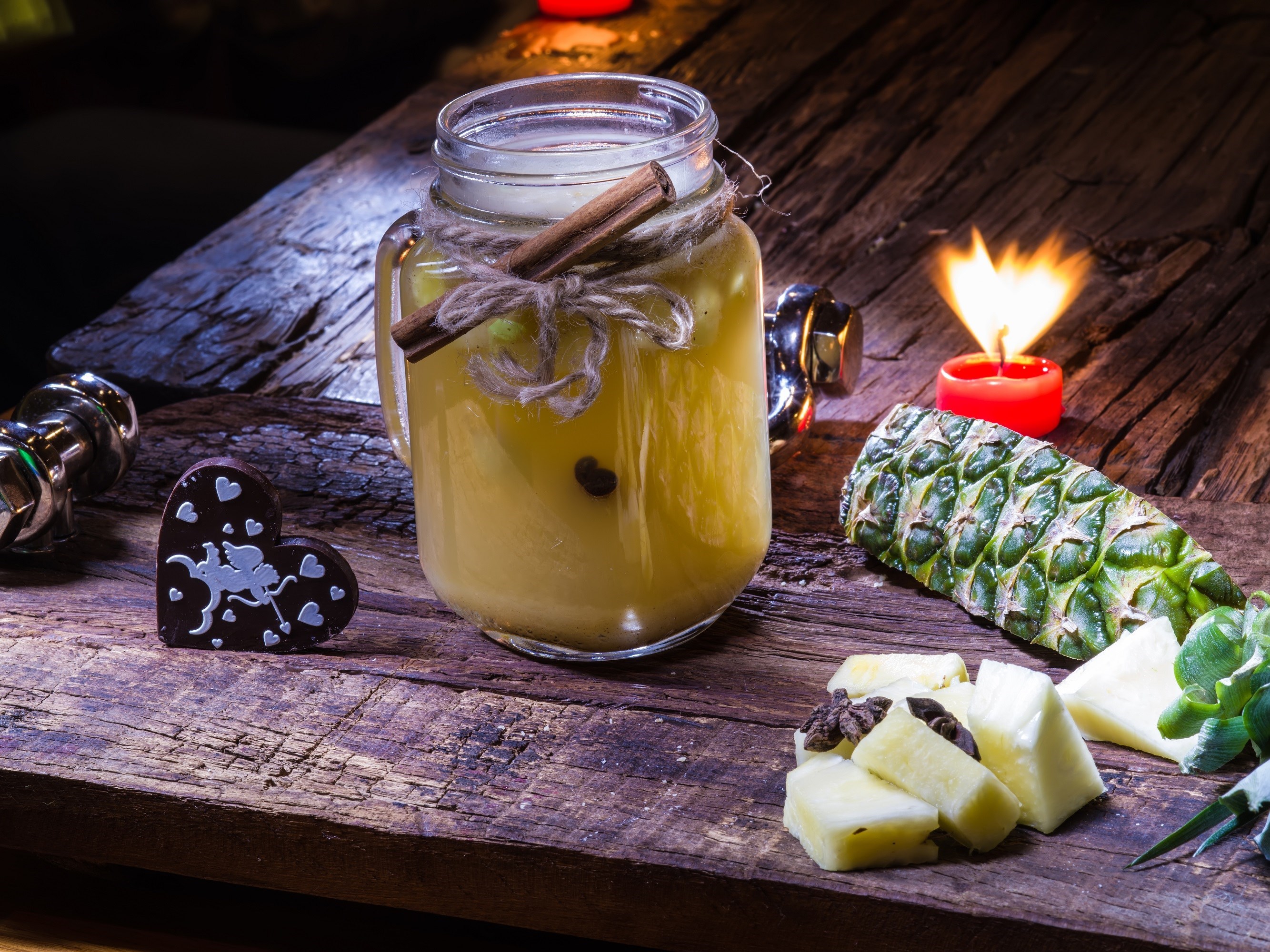 Зимний мохито с ананасом, фруктовым чаем и кардамоном