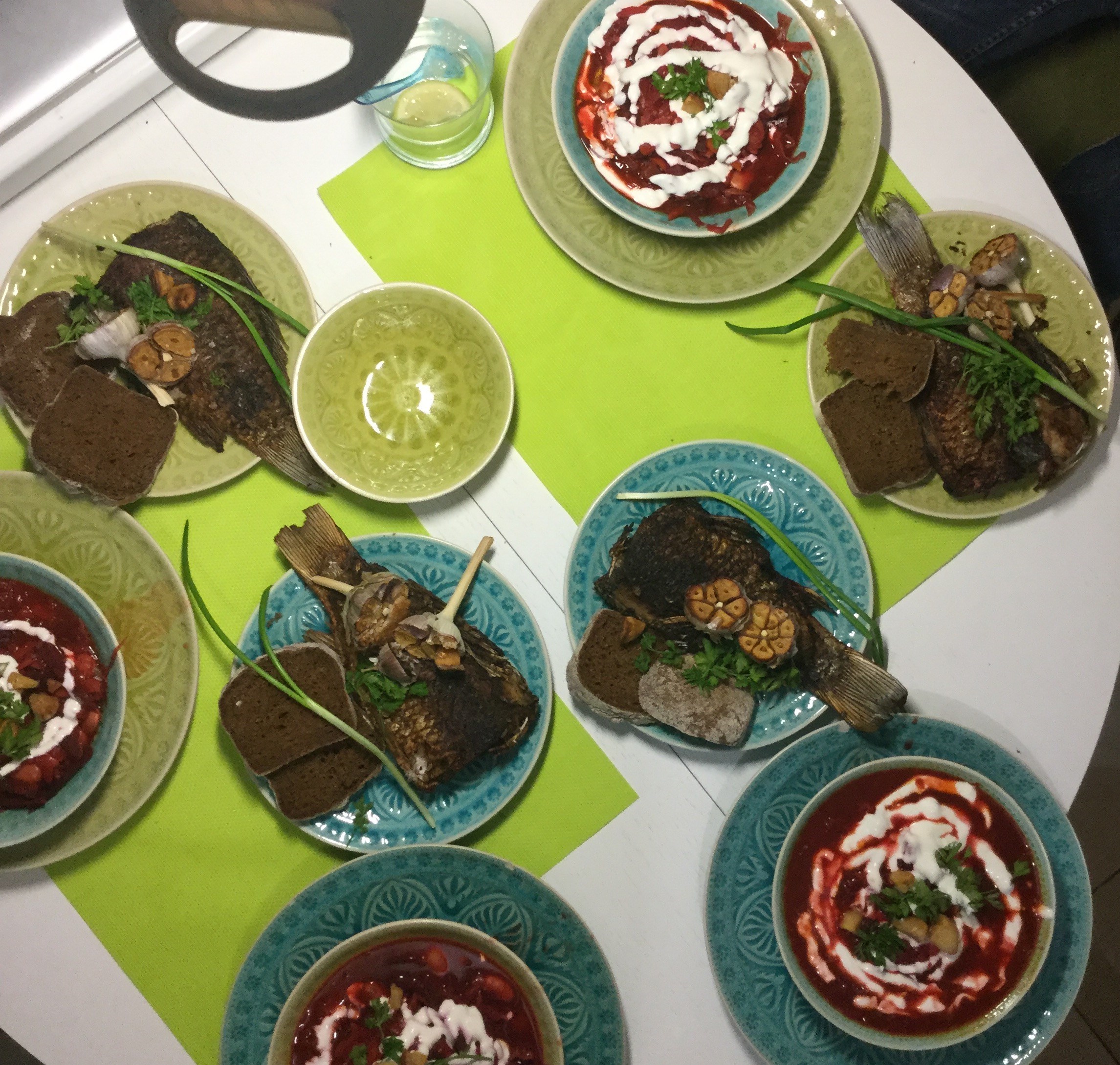 Борщ с карасями