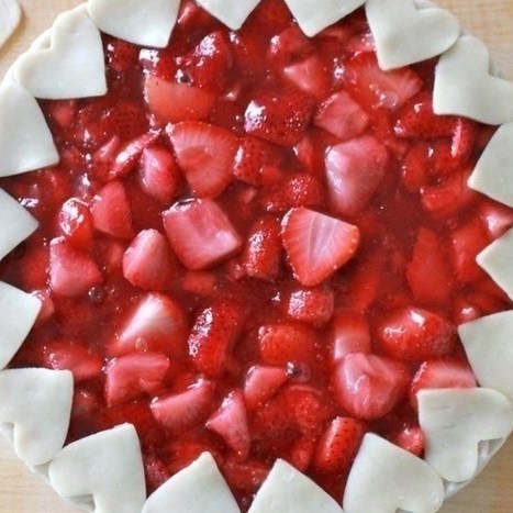 Клубничный сердечный пирог