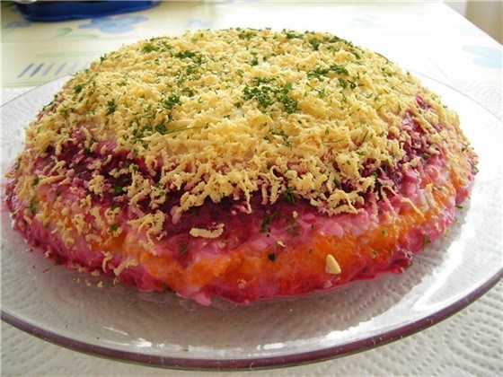 Сельдь под шубой с яйцами