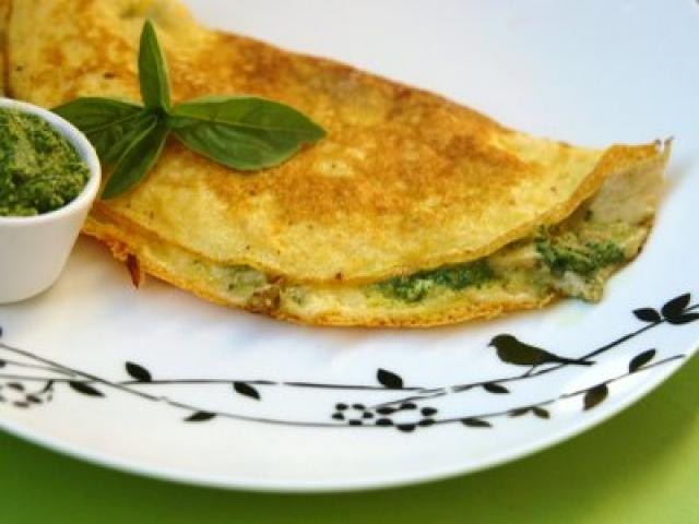 Омлет с сыром фета