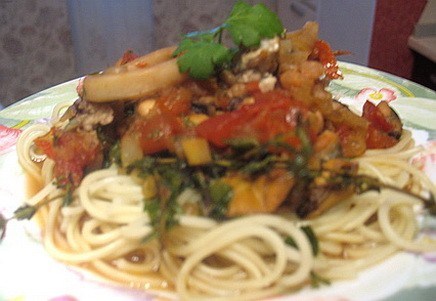 Яичная лапша с морепродуктами