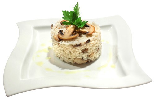Грибной салат с ананасами
