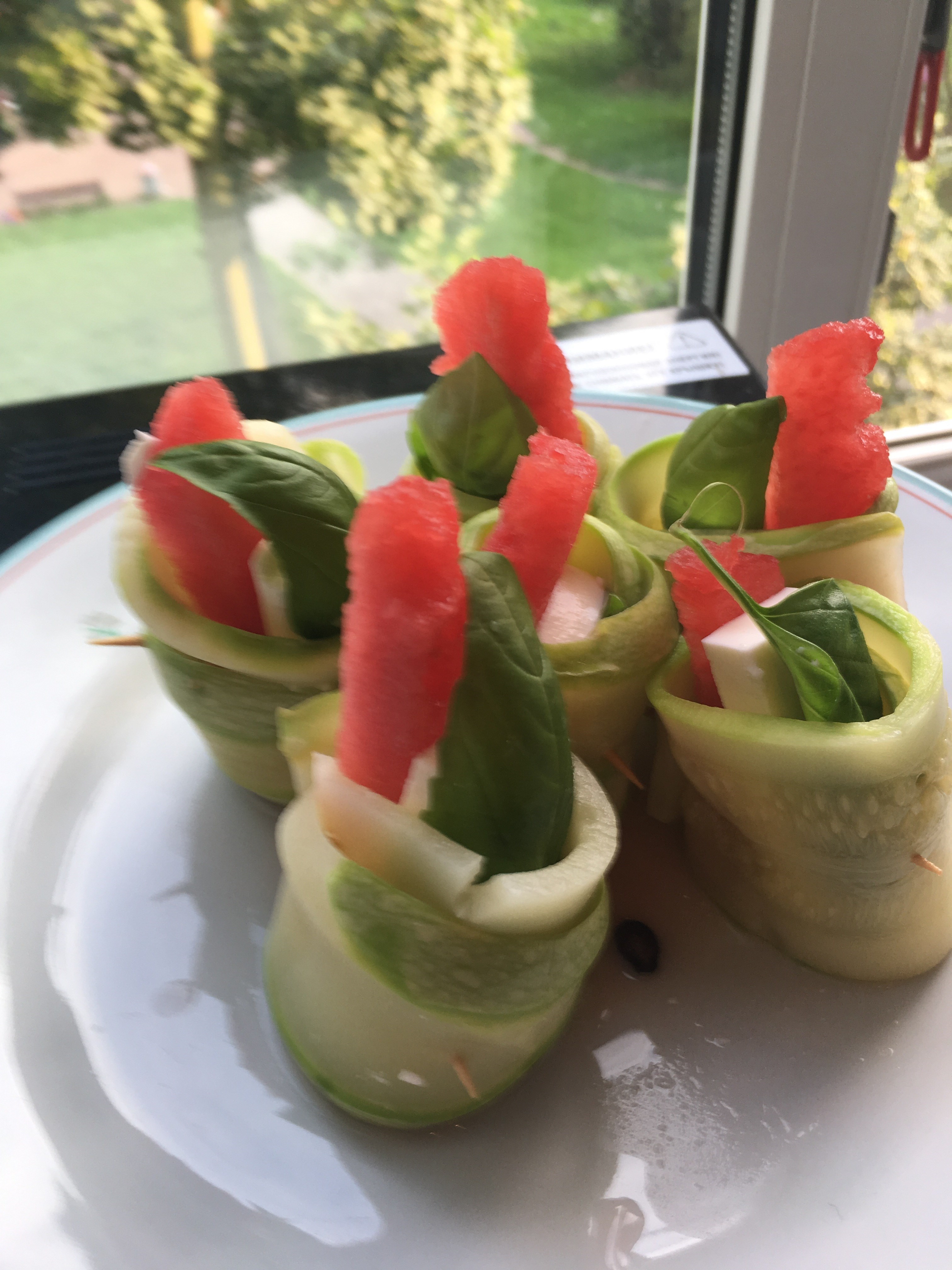 Кабачковые роллы с сыром