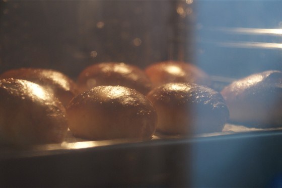 Домашние пирожки с яблоком и корицей