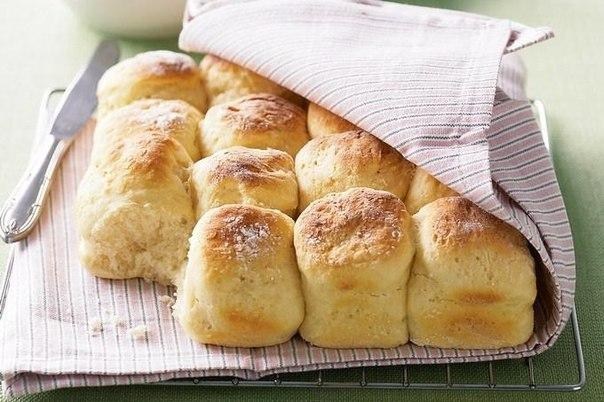 Быстрые булочки без дрожжей и яиц