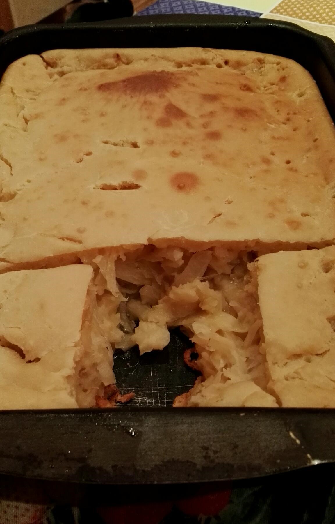 Пирог с капустой из прокисшего кефира