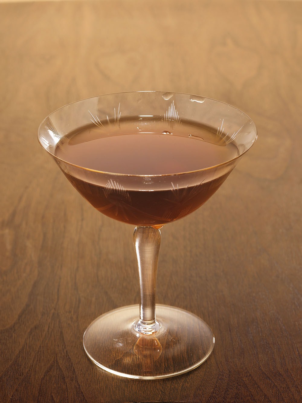 Коктейль «Бальзамик Манхэттен» (Balsamic Manhattan)