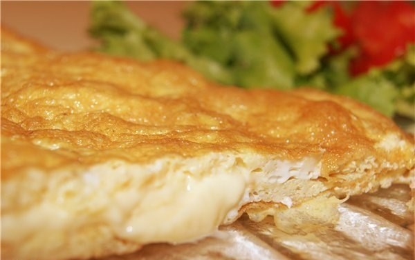 Быстрый омлет с сыром