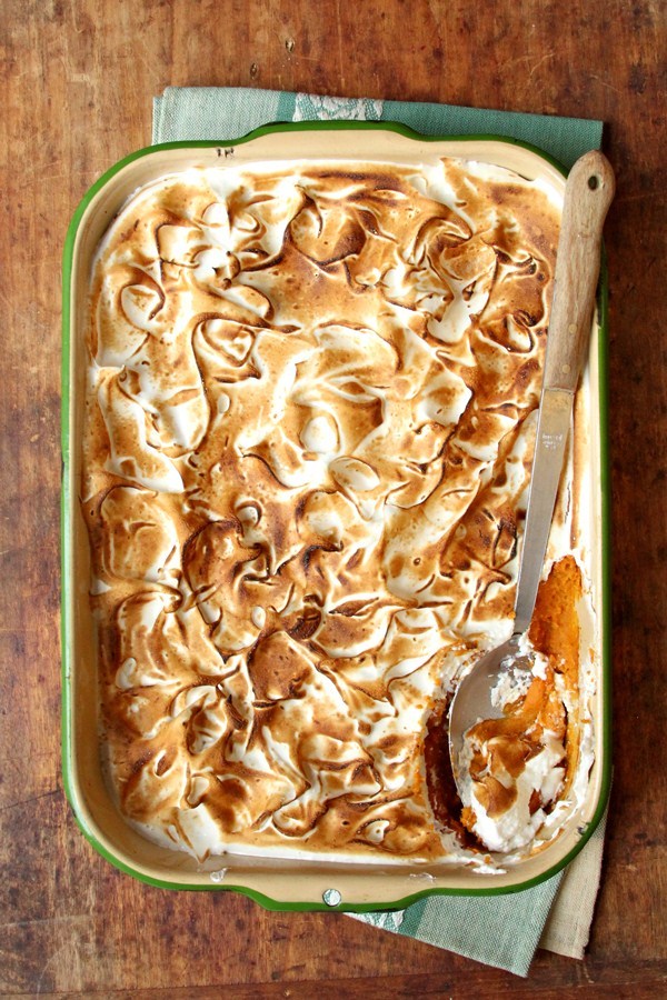 Запеканка из батата с бурбоном и ананасом