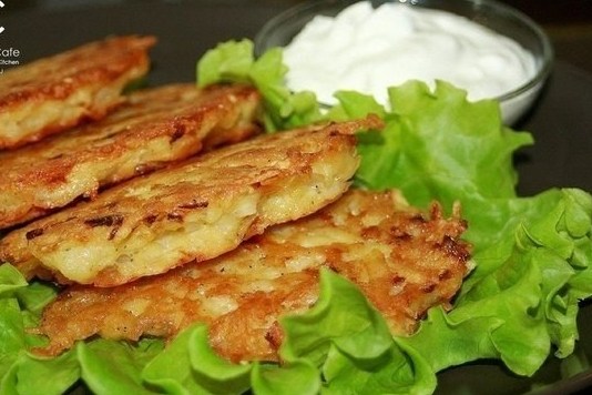 Картофельные драники с сыром