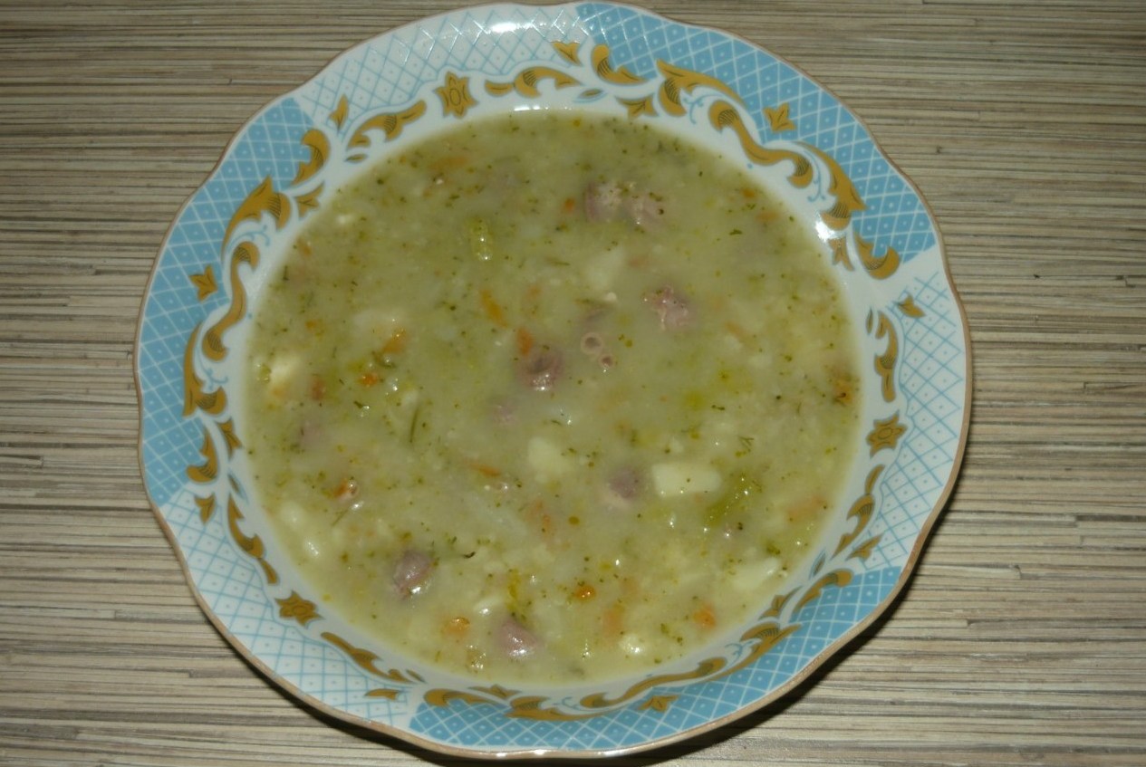 Суп из цветной и брюссельской капусты с сыром