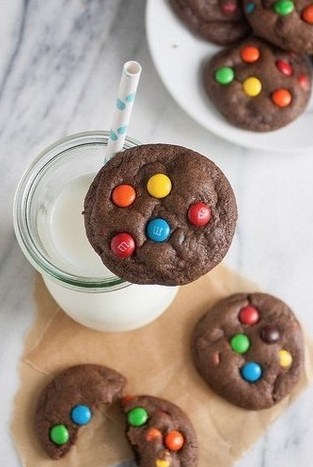 Мягкое шоколадное печенье с M&M’s