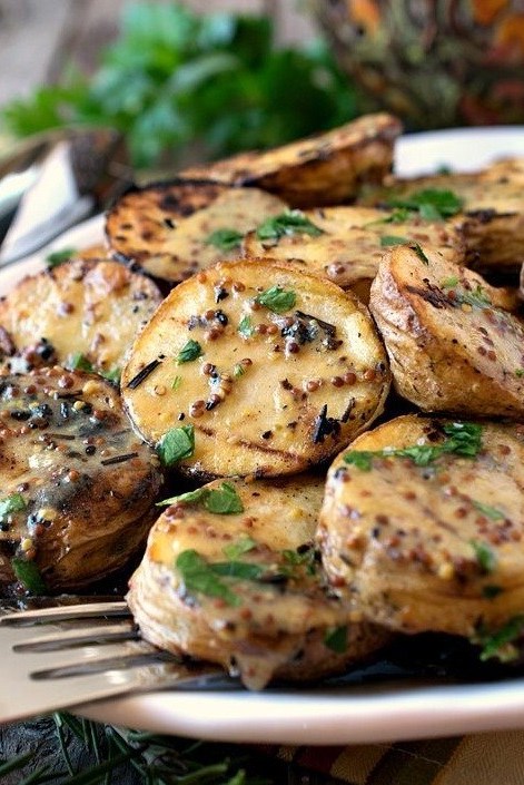 Картофель-гриль с горчичным соусом