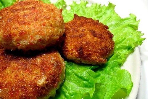 Котлеты из крабовых палочек с сыром