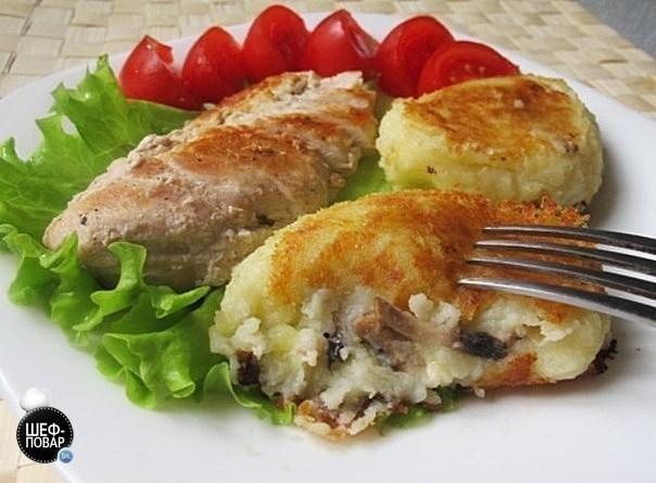 Картофельные зразы с шампиньонами и луком
