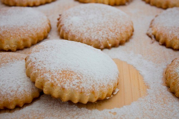 Молочные коржики (milk biscuits)