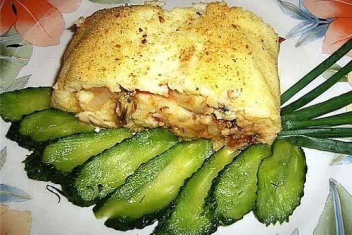 Картофельный рулет с мидиями