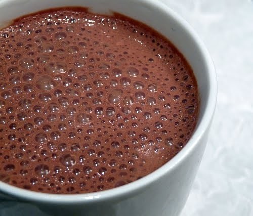 Горячий молочный шоколад с перечной мятой