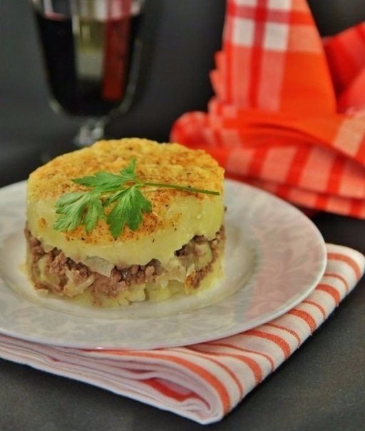 Картофельная запеканка с мясом и твердым сыром