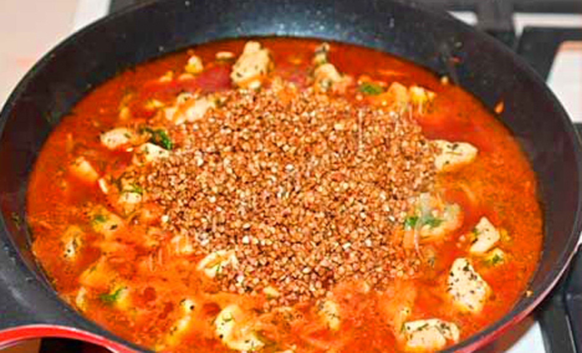 Гречка с мясом и томатной пастой