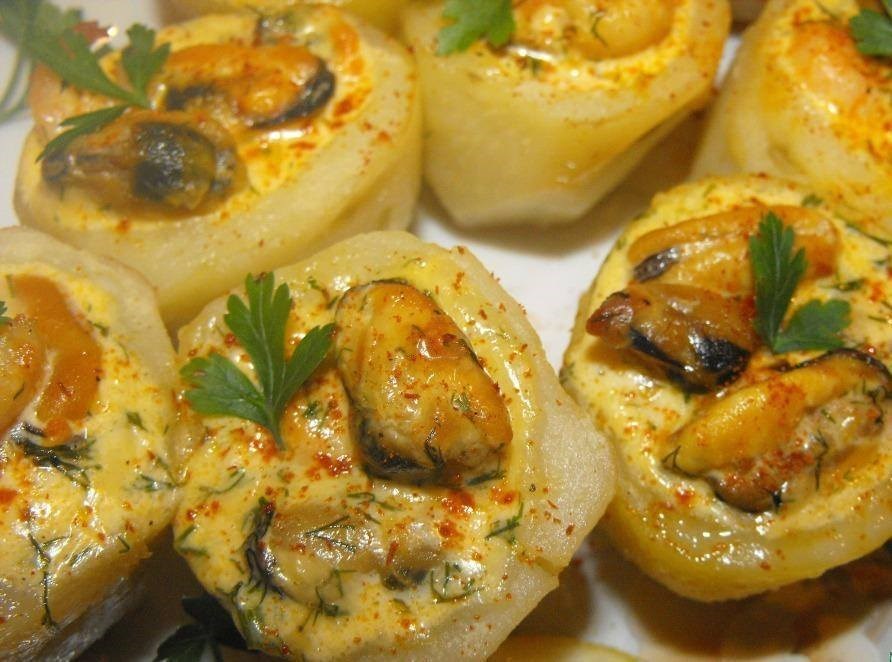 Картофельная закуска с мидиями