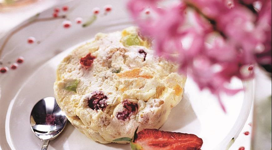 Заварная пасха с цукатами и орехами пекан