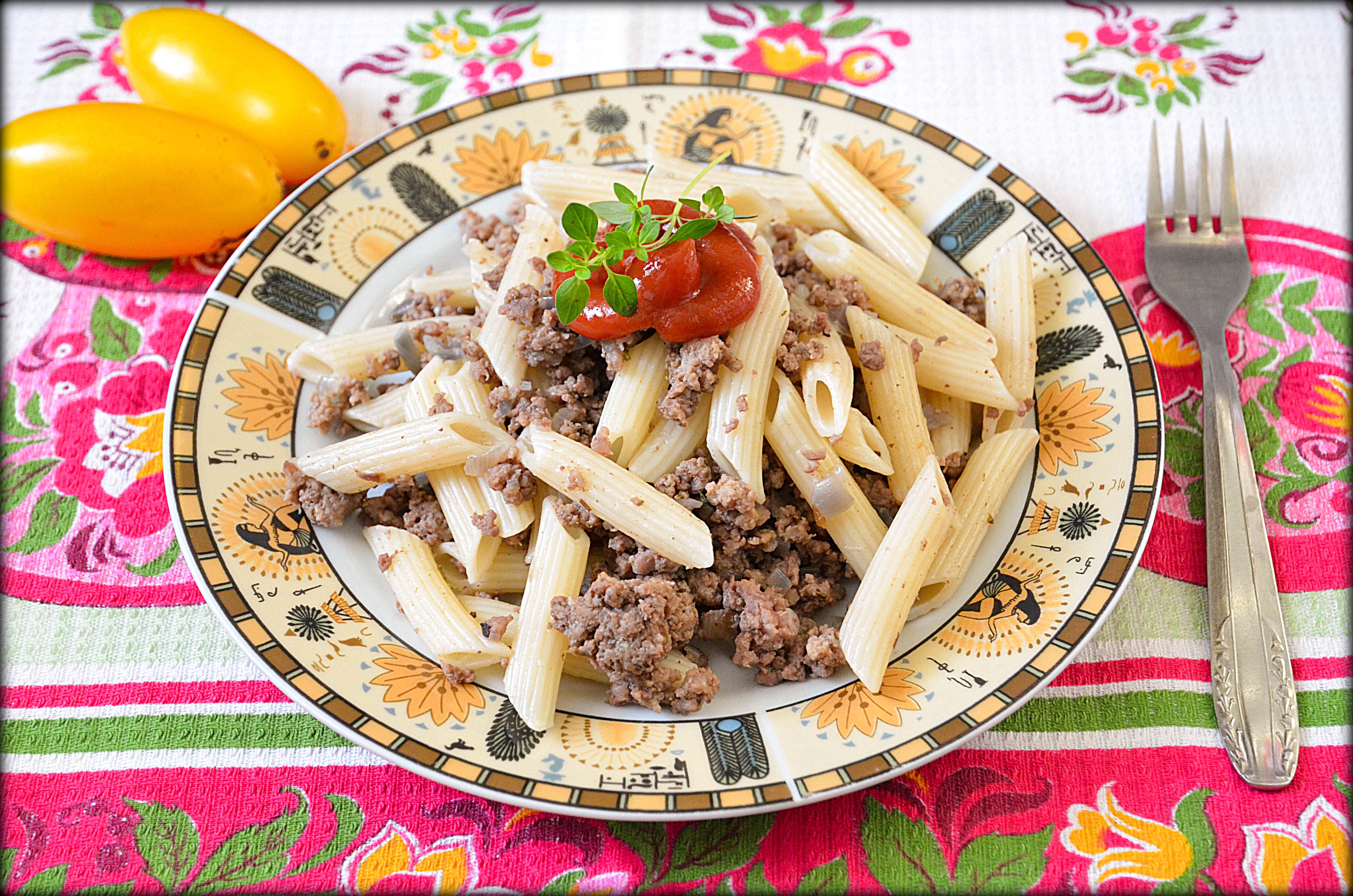 Паста с мясным соусом