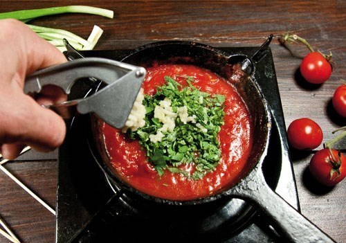Лодочки из баклажанов с курицей - пошаговый рецепт с фото на Повар.ру Лодочки из баклажанов с курицей - пошаговый рецепт с фото на Повар.ру